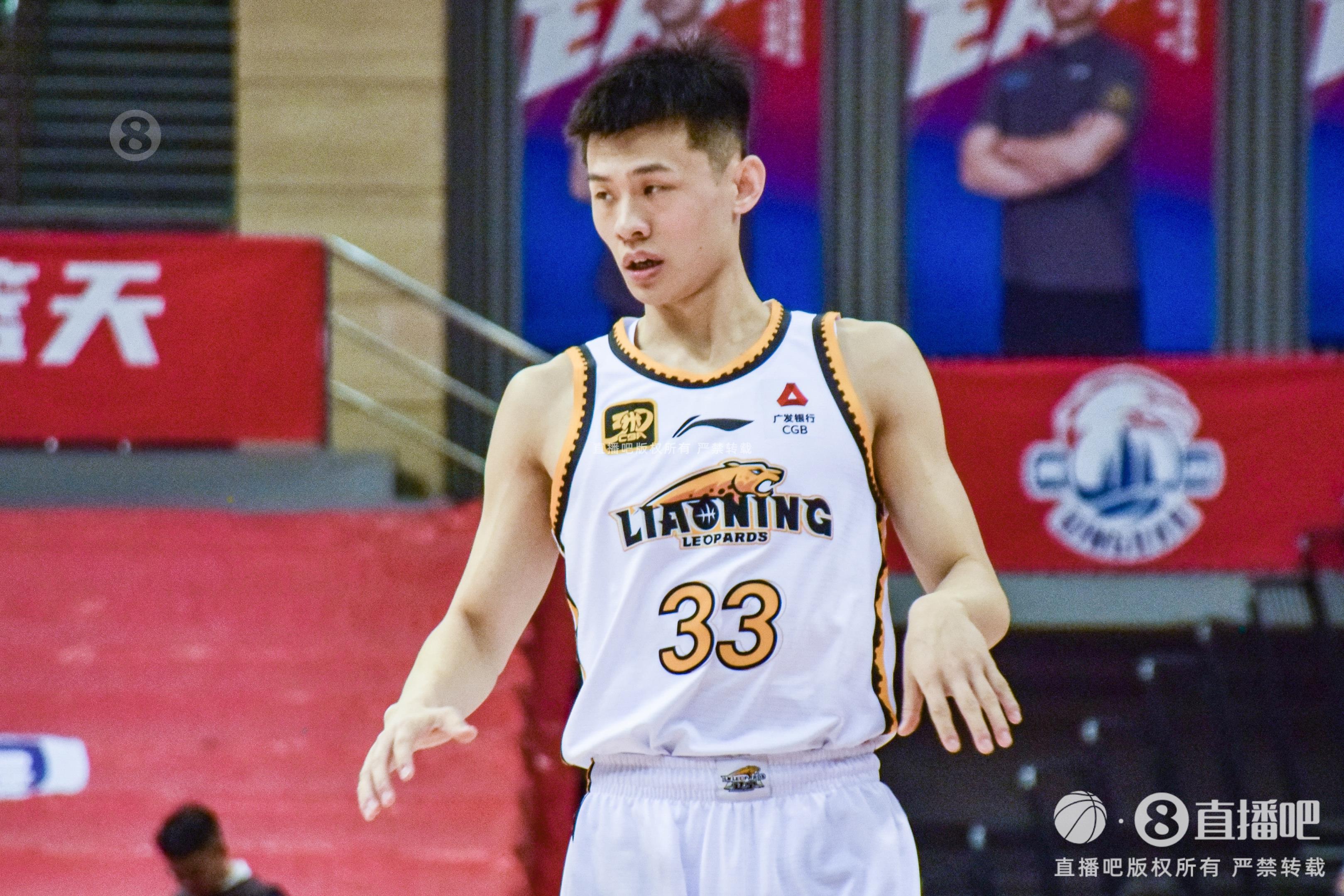 盡力了！王嵐嵚末節(jié)2記三分 全場18分鐘4中3拿到10分